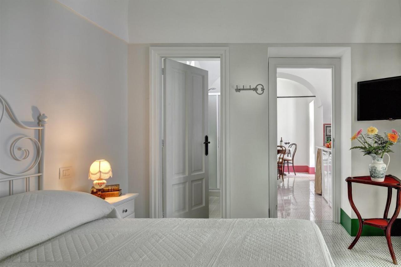 La Dimora: Relax in a lovely garden Massa Lubrense Exterior foto